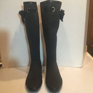 AVD RAIN OR REGULAR BOOT.  VERY CLASSY